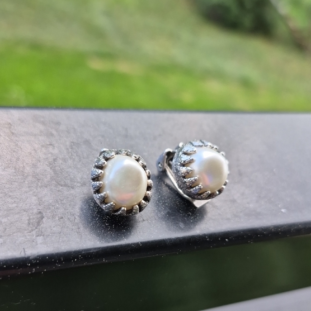 Judy Lee Vintage Elegant Silver Pearl Earrings Clip On